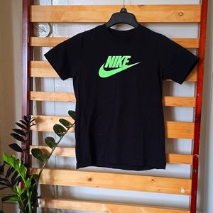 NIKE swoosh Tee-shirt Crew Neck Athletic Wear